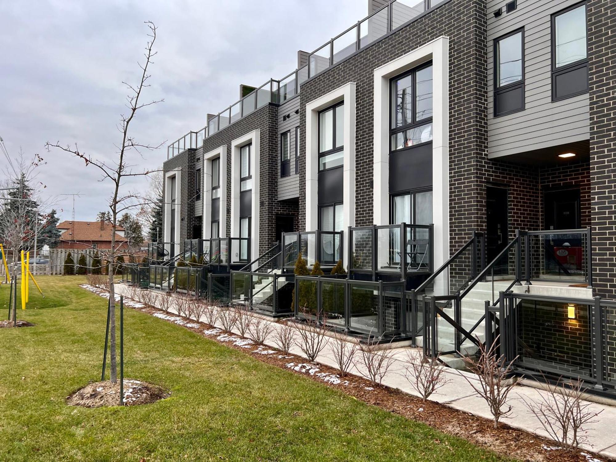 Getaway Across Fallsview Apartment
